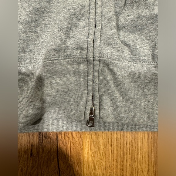 A Bathing Ape (BAPE)- grey hoodie - Picture 5 of 8